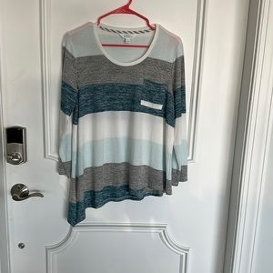 Light weight sweater